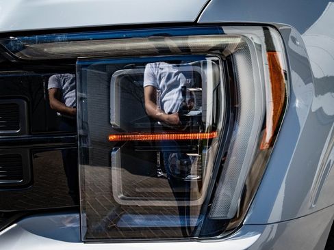 Used 2023 Ford F150 Lariat w/ Equipment Group 502A High image 15