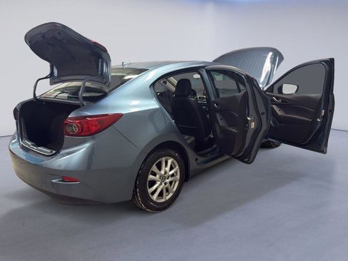 Used 2015 MAZDA MAZDA3 i Grand Touring image 13