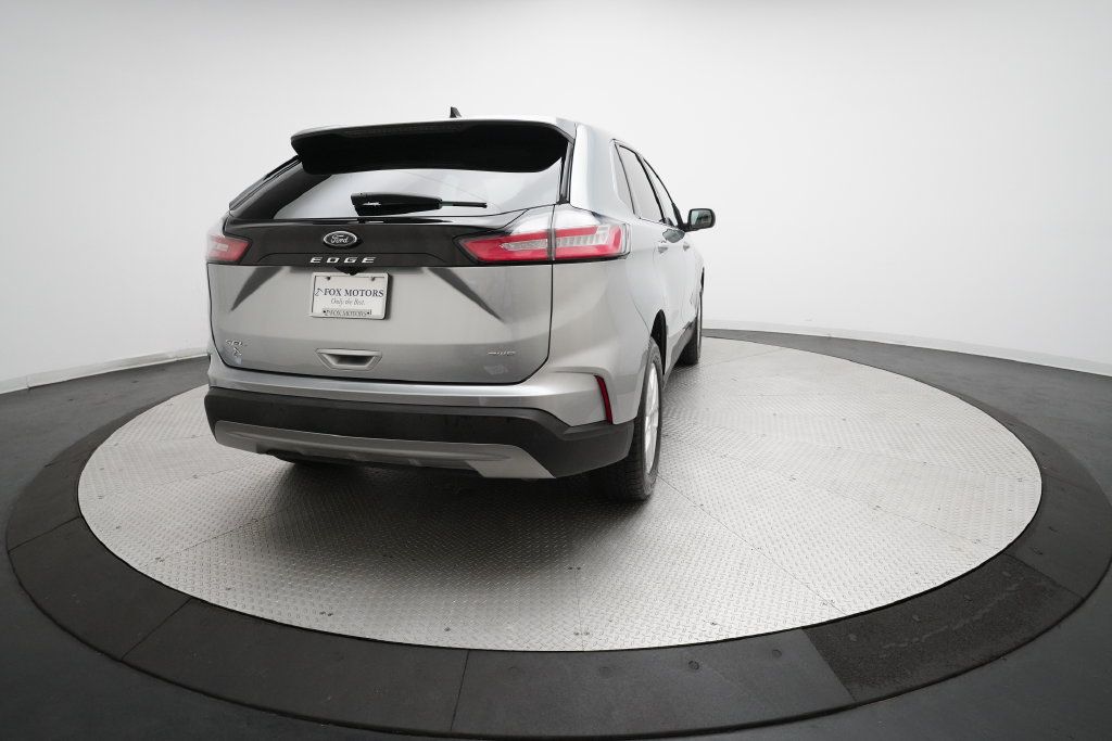 Used 2024 Ford Edge SEL w/ Convenience Package AWD/4WD image 13