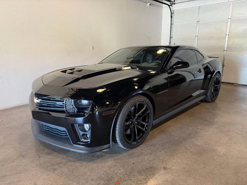 Used 2013 Chevrolet Camaro ZL1 image 3