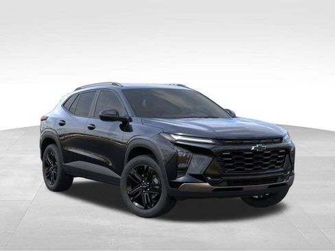 New 2026 Chevrolet Trax ACTIV FWD image 7
