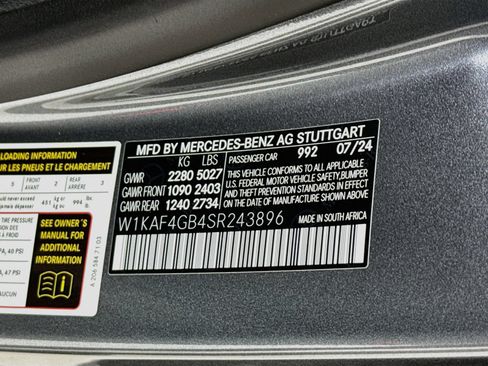 Certified 2025 Mercedes-Benz C 300 Sedan image 33
