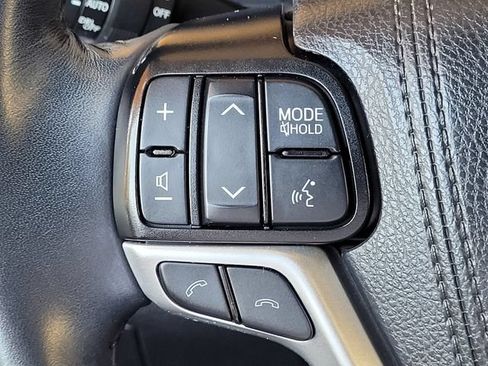 Certified 2019 Toyota Highlander Limited w/ Carpet Mat Package (TMS) AWD/4WD image 29