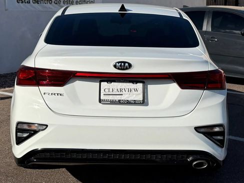 Used 2021 Kia Forte LXS FWD image 11