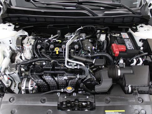 Used 2025 Nissan Altima 2.5 S FWD image 11