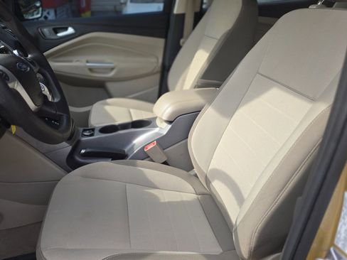 Used 2014 Ford Escape SE FWD image 9