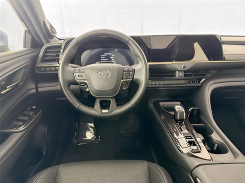 Certified 2025 Toyota Crown Signia w/ Advanced Technology Package AWD/4WD image 33