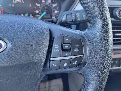 Used 2020 Ford Escape SEL image 15