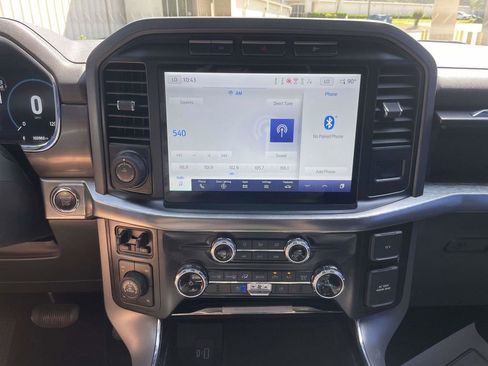 Certified 2022 Ford F150 Lariat w/ Trailer Tow Package AWD/4WD image 21