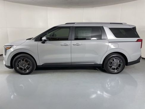 New 2026 Kia Carnival EX image 5