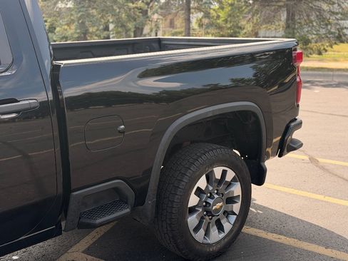 Used 2024 Chevrolet Silverado 2500 Custom w/ Custom Convenience Package AWD/4WD image 4