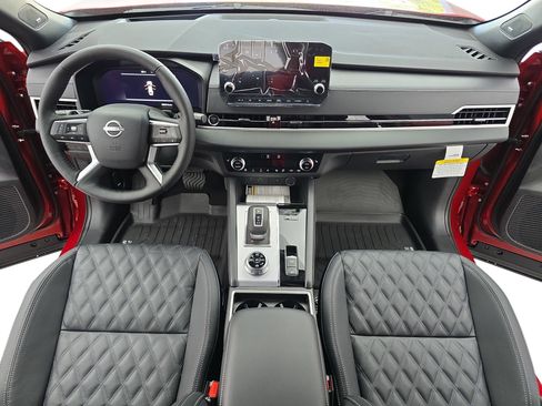 New 2026 Nissan Rogue Platinum AWD/4WD image 9