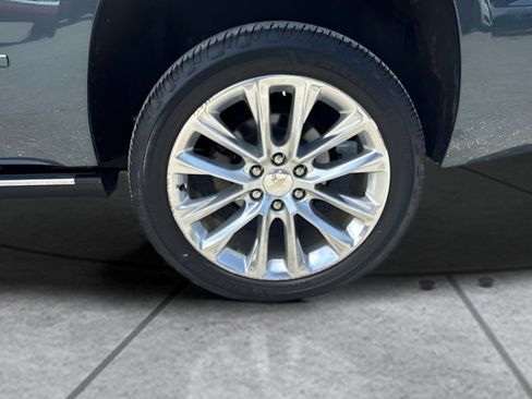 Used 2019 Chevrolet Tahoe Premier w/ Premier Plus Edition AWD/4WD image 39