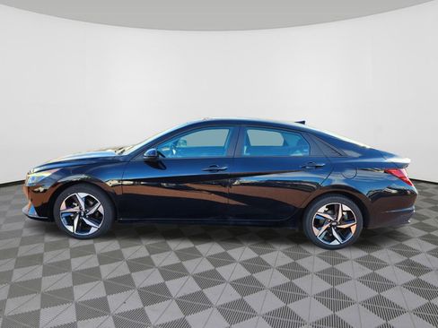 Certified 2023 Hyundai Elantra SEL w/ Convenience Package image 6