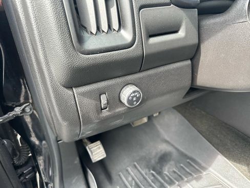 Used 2015 Chevrolet Colorado LT w/ LT Convenience Package image 22