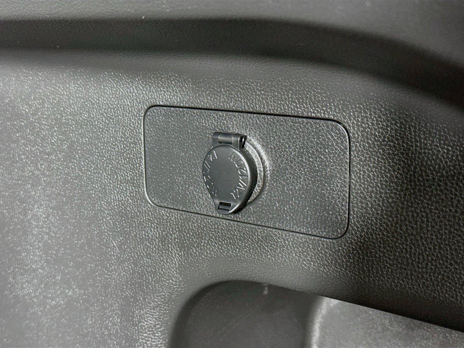 Certified 2025 Toyota RAV4 XLE AWD/4WD image 36