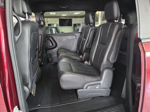 Used 2019 Dodge Grand Caravan GT FWD image 10