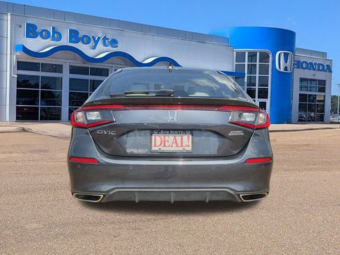 Used 2023 Honda Civic Sport Touring image 6
