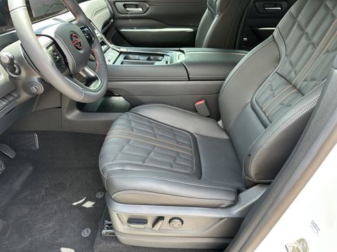 New 2025 Nissan Armada PRO-4X image 9