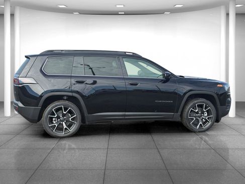 New 2026 Jeep Cherokee Overland w/ Advanced Pro Tech Group image 8