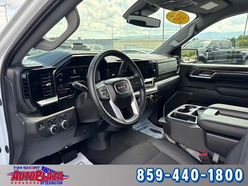 Used 2024 GMC Sierra 1500 Elevation AWD/4WD image 3