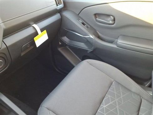 New 2026 Nissan Frontier SV w/ SV Convenience Package image 24