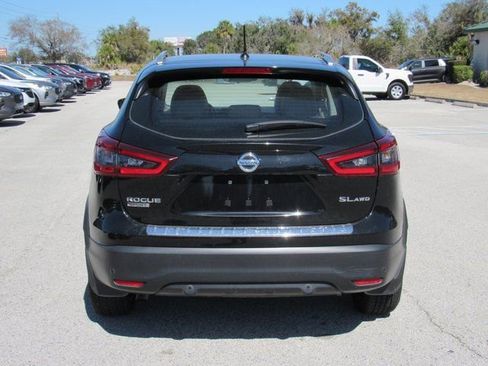 Used 2022 Nissan Rogue Sport SL image 4