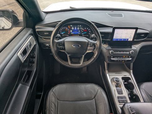 Used 2020 Ford Explorer Limited image 19