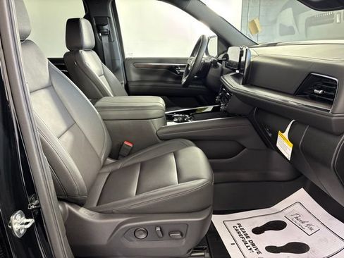 New 2026 Chevrolet Tahoe LT w/ Comfort Package AWD/4WD image 31