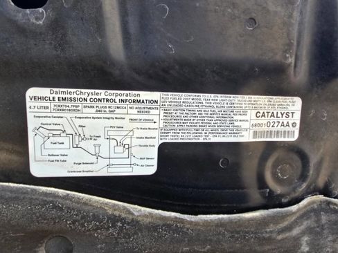 Used 2007 Jeep Commander Sport image 60