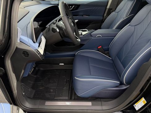 New 2026 Cadillac Optiq Sport 2 image 4