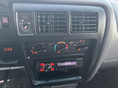 Used 2003 Toyota Tacoma 2WD Regular Cab image 19