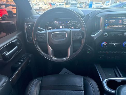 Used 2021 GMC Sierra 2500 Denali w/ Denali Black Diamond Edition image 17