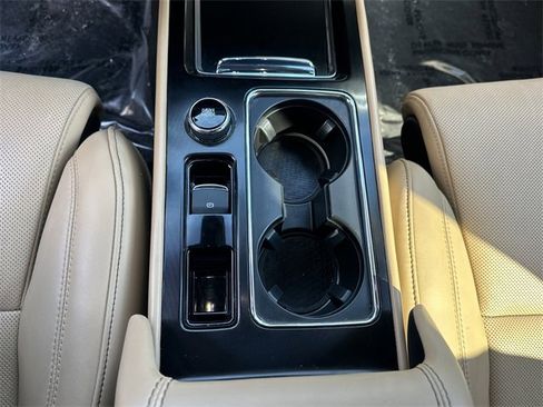 Certified 2022 Lincoln Corsair Grand Touring w/ Elements Technology Bundle image 22