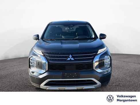 Used 2024 Mitsubishi Outlander SE image 8