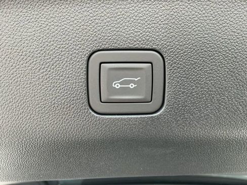 New 2025 Chevrolet Suburban RST w/ Advanced Technology Package image 16