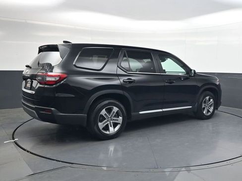 Used 2023 Honda Pilot EX-L image 4