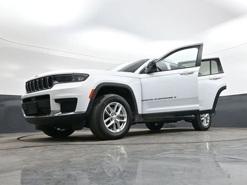Used 2023 Jeep Grand Cherokee L Laredo w/ Luxury Tech Group I image 44