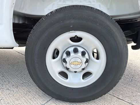 New 2025 Chevrolet Express 2500 w/ Driver Convenience Package image 16