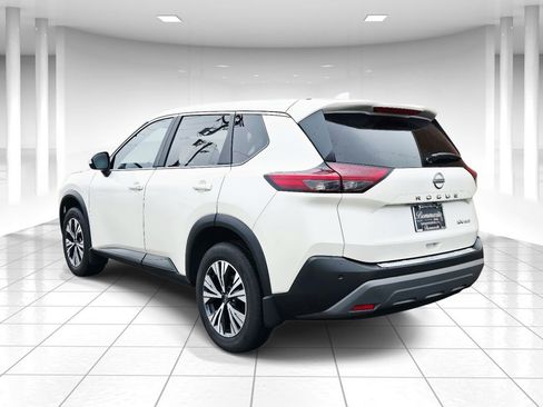 Used 2023 Nissan Rogue SV AWD/4WD image 5
