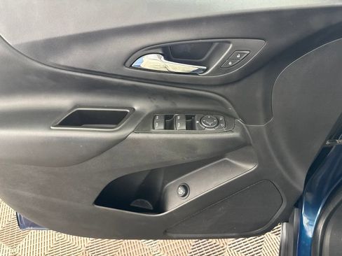 Used 2020 Chevrolet Equinox LT FWD image 20