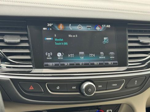 Used 2018 Buick Regal Preferred w/ Driver Confidence Package #1 image 15