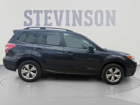 Used 2016 Subaru Forester 2.5i Limited AWD/4WD image 6