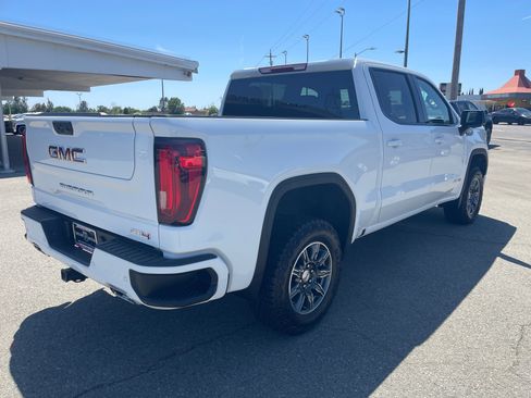 Used 2025 GMC Sierra 1500 AT4 AWD/4WD image 5