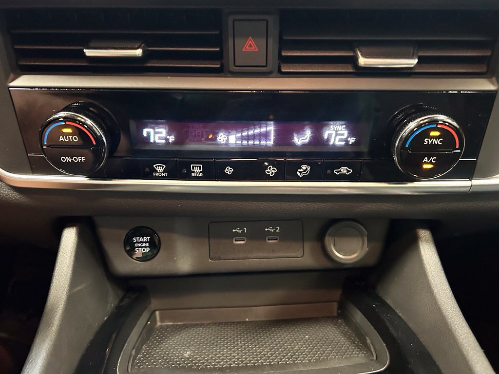 Used 2024 Nissan Rogue SV AWD/4WD image 19