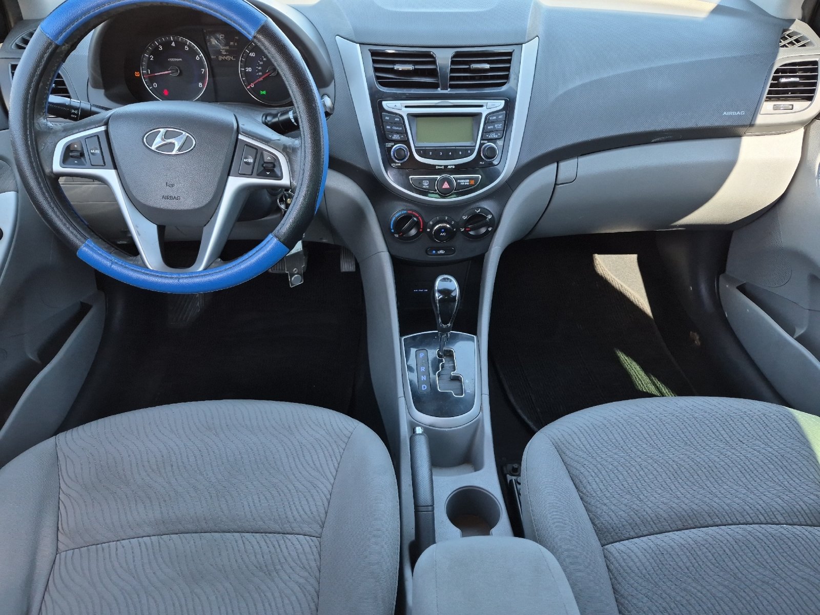 Used 2012 Hyundai Accent GLS FWD image 10
