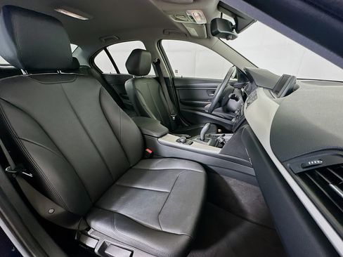 Used 2013 BMW 320i Sedan RWD image 29