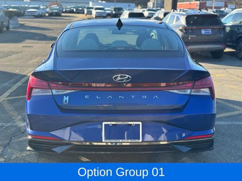Used 2023 Hyundai Elantra Limited w/ Cargo Package image 5