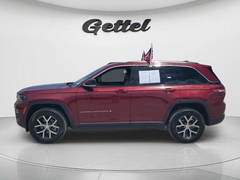 Used 2023 Jeep Grand Cherokee Limited AWD/4WD image 7