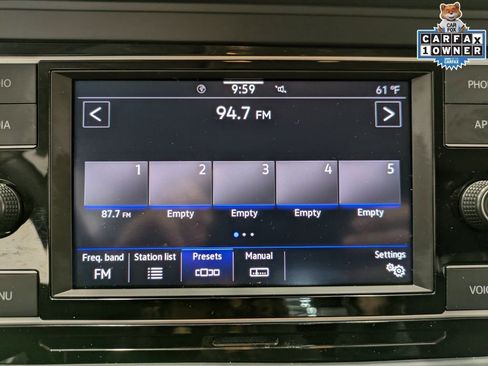 Used 2024 Volkswagen Jetta SE w/ Black Wheel Package image 13